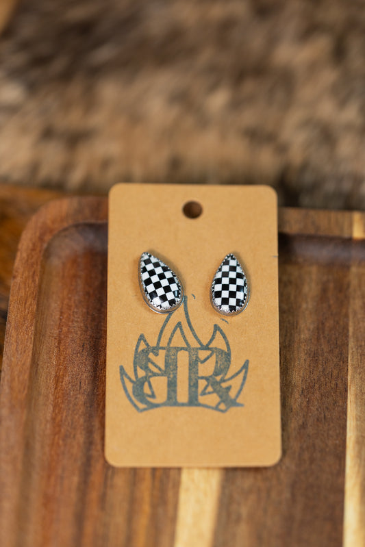 Checkered Studs