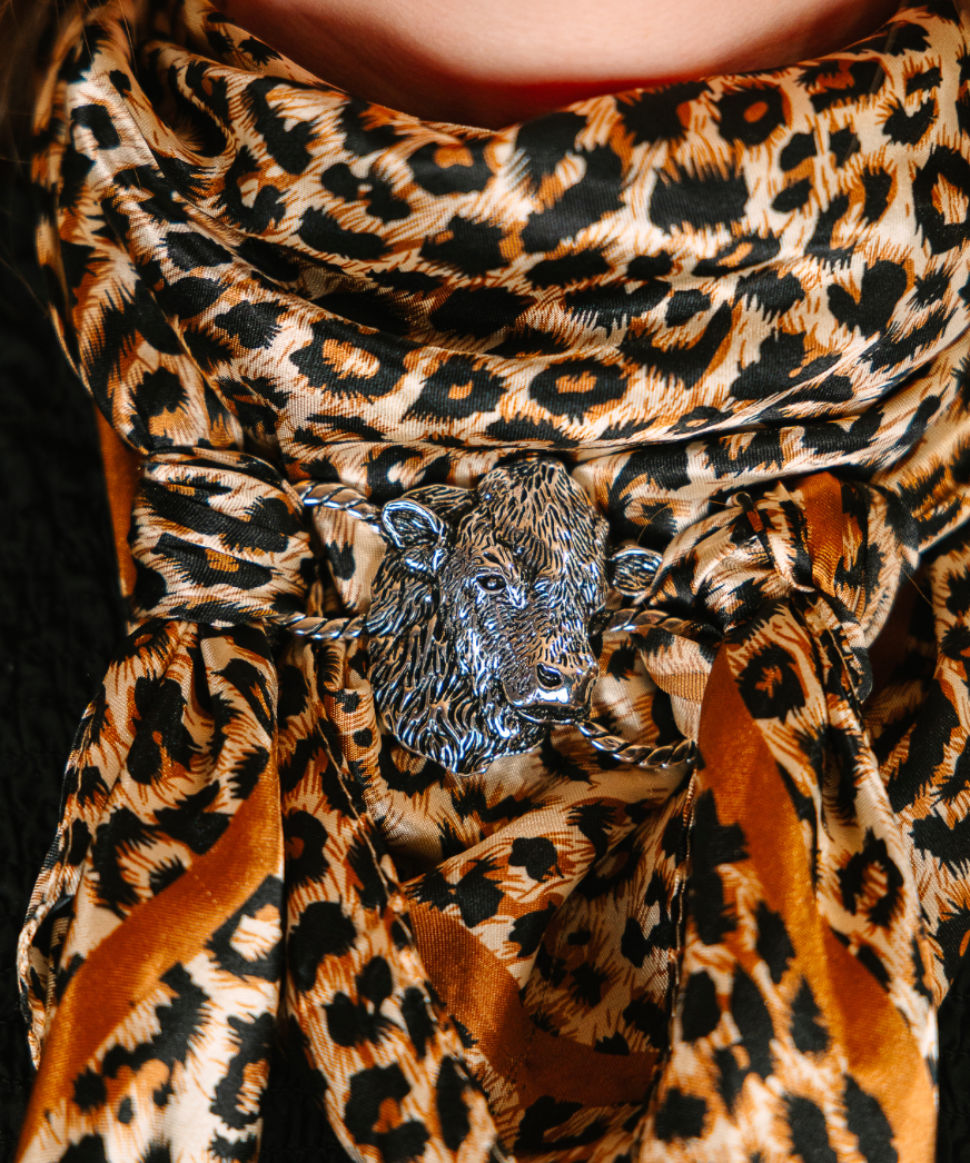 Bull Wild Rag Holder
